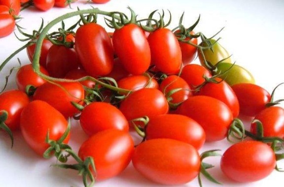 毛豆|女性过了35岁,常吃以下4种食物,能排毒减脂,补水嫩肤