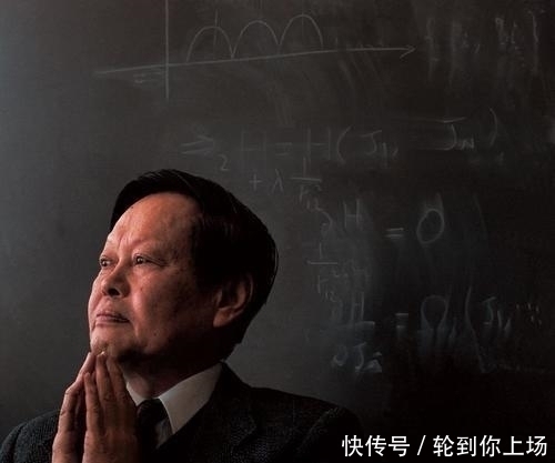 文明|杨振宁谈《三体》:非常有名气,我买来看过,但看不下去