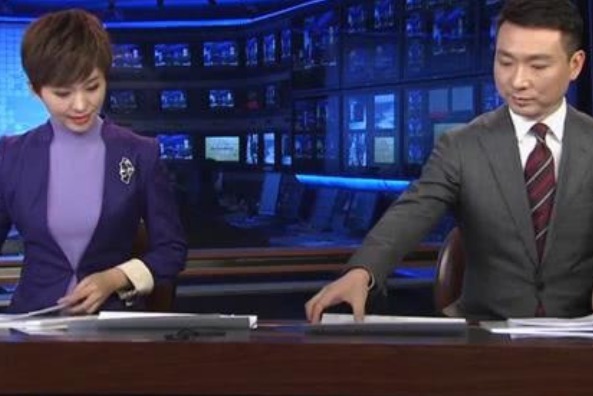 電視節(jié)目|《新聞聯(lián)播》結(jié)束之后,為何要播放主持人收拾東西的畫面