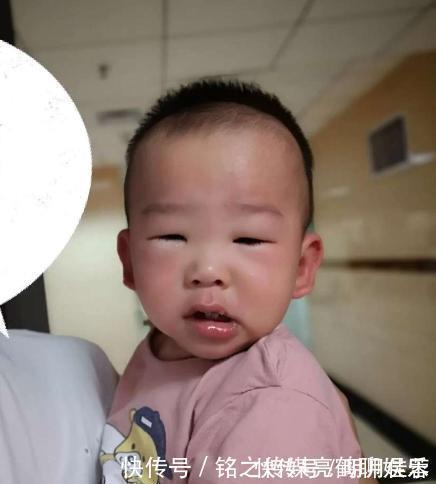 脾胃|3种辅食别再给娃吃,孩子脾胃要“停工”,儿科医生放过孩子吧