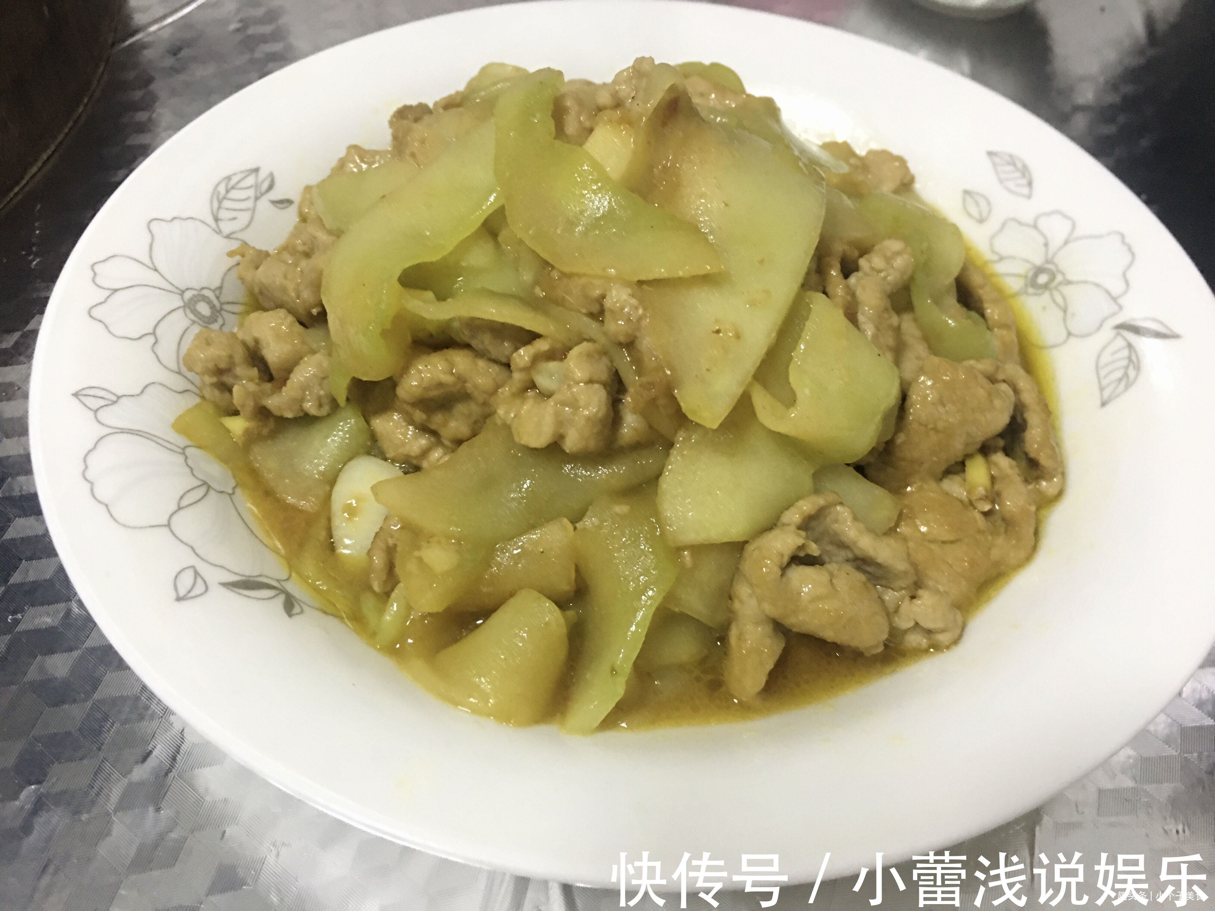 做法|黄瓜炒肉片的家常做法,清脆爽口,好吃下饭