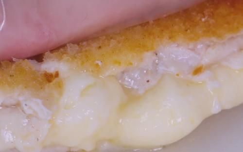  芝士|分享一款芝士夹心大鸡排，烹饪简单，外酥里嫩，家人爱吃的美味