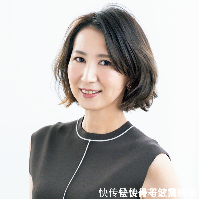 烫发 女人一旦到了40,发型建议“弃长选短”,试试这些妈妈卷,很减龄