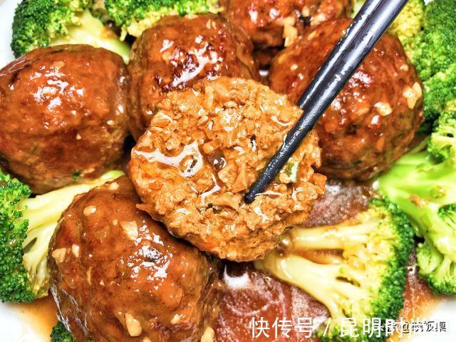汁水|红烧狮子头的家庭做法，个大饱满汁水多，好吃不腻真解馋，零失败