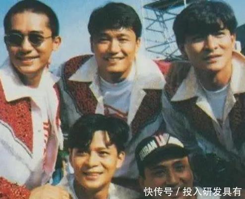 版本的乔峰|83版的乔峰为什么总戴帽子?黄日华摘下帽子后,网友笑出猪叫声