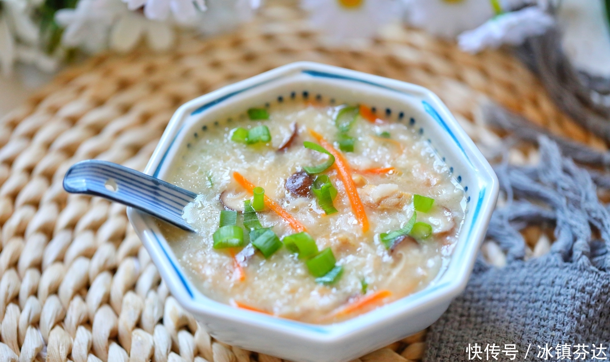 特别|秋天早餐喝这粥,营养滋补,鲜味十足特别好喝,孩子三天两头馋它