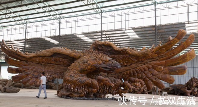 买家|师傅用乌木雕出500罗汉,有人出价百万却毁约,如今“烂”在手中