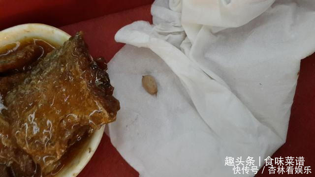 脊椎骨|带鱼里吃出一节骨头,像牙齿一样,摸起来硬硬的,你知道原因吗