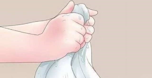 毛巾用久了又滑又臭？教你一个小窍门，毛巾马上和新的一模一样