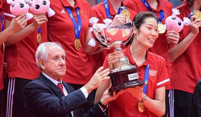 赵帅|女排骄傲!朱婷成中国奥运历史首位女旗手,3年前曾放弃亚运旗手