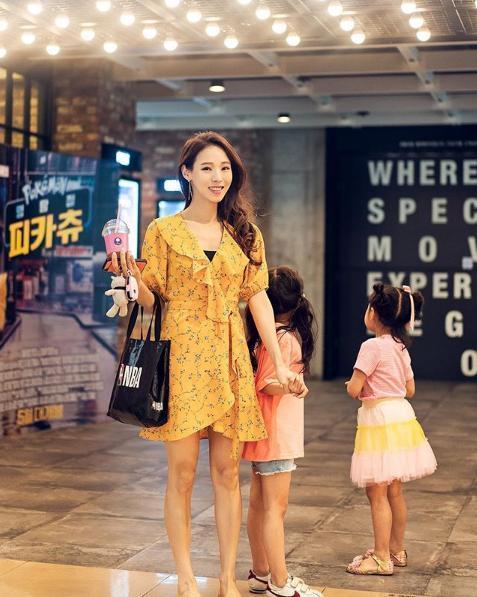 身材|39岁韩国辣妈,坚持健身5年,打造性感身材,成就冻龄女神