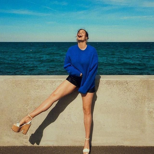 微胖|真给微胖女孩争气180斤超模亮相街头,穿衣自信大胆秀腰身