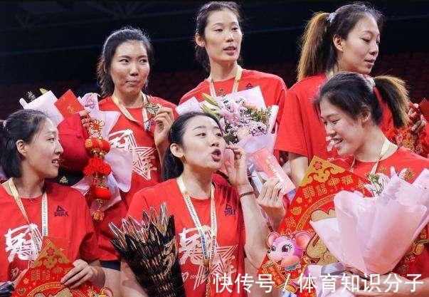 王宝泉|天津女排横扫夺冠,王宝泉却突收坏消息,三大主力或携手留洋