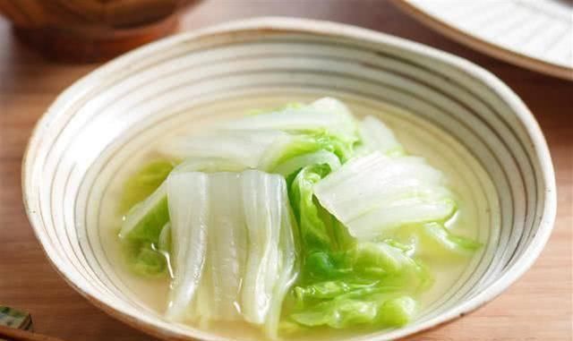 苋菜|坐月子不能吃香菜吗？月子里吃蔬菜，5吃5不吃，有营养才健康