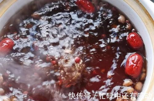 五红汤|生怕冷就喝此汤,补气益血,气色红润有光泽