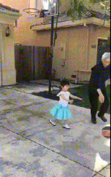 |搞笑GIF:让你们见识见识什么才叫真正的速度