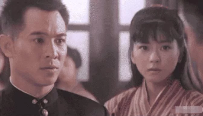 她被李连杰耽误一生,美貌不输利智,如今46岁依旧单身 她被李连杰耽误一生,美貌不输利智,如今46岁依旧单身