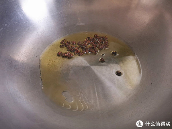 银鲳|清蒸鲳鱼在家做，鱼肉口感滑嫩没腥味，做法简单
