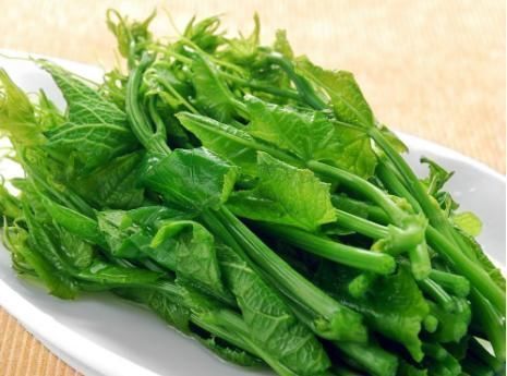 润肺|女人想长寿,常吃3种食物,润肺补肝,稳定情绪,降压减脂