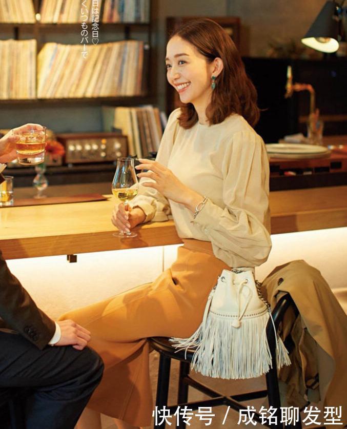 半身裙|“长直袖”衬衫太普通，今年“泡泡袖”衬衫超火，复古又有女人味