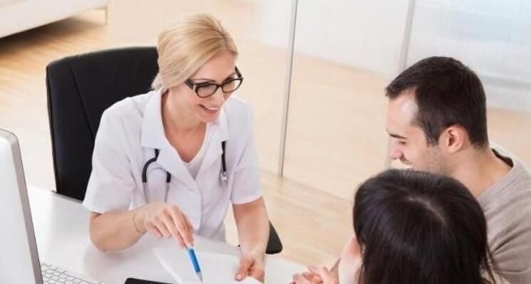 产检|老公陪老婆产检,医生故意把老公支走,之后孕妈对医生感激不尽