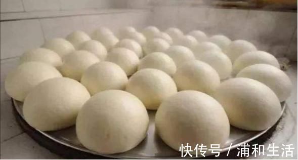 松软|蒸馒头，别只用酵母！多加2种料，半小时发一盆，筋道松软，香！