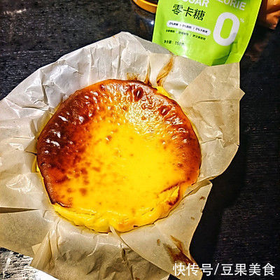 #健康甜蜜烘焙料理#风靡全球的巴斯克干酪蛋糕
