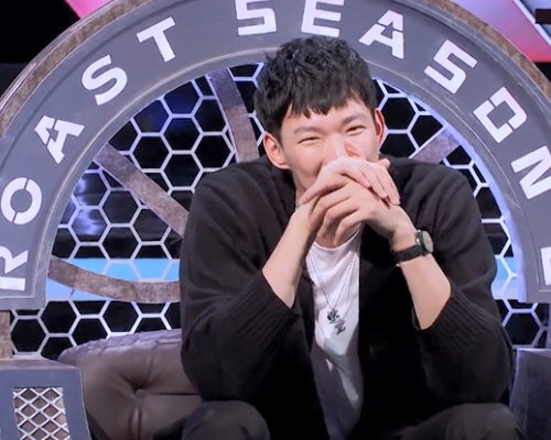 《吐槽大会》最放肆嘉宾，主咖被吐槽的变脸色，李诞多次下跪救场