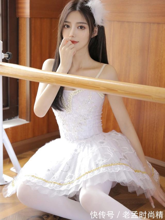 芭蕾舞裙 长得瘦形体好的女生,真的很适合芭蕾舞裙,展现青春和柔美
