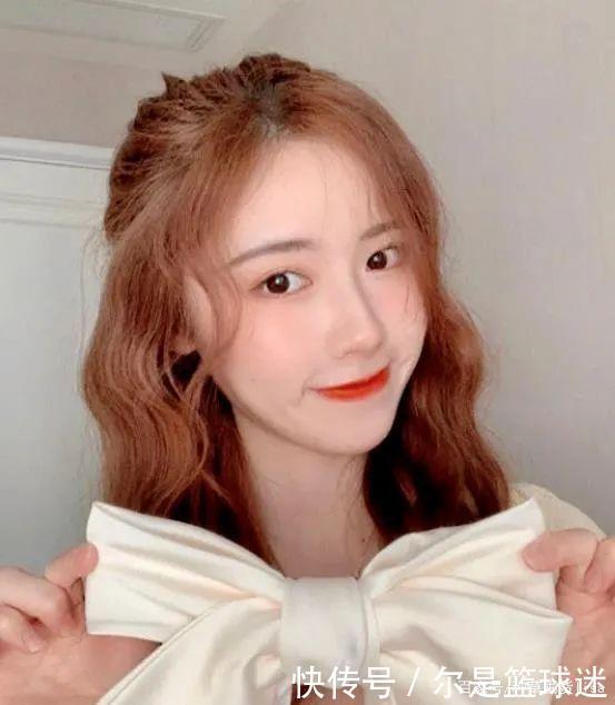 冬天|别再披头发了!冬天超火的5款编发,无敌显脸小!