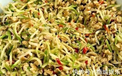 萝卜丝|秋天,南瓜红薯靠边站,用此菜烙馅饼最香,5毛钱一斤,别不懂吃