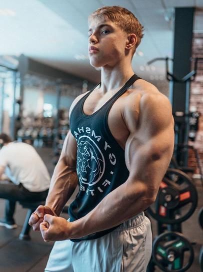 一身肌肉|他14岁开始健身,18岁一身肌肉炸裂,却被网友嘲健身早,长不高