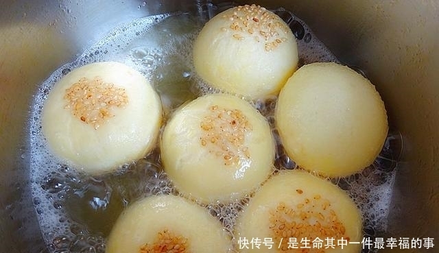 2碗面粉1杯奶,做出圆鼓鼓的泡泡饼,一次发酵真省事,孩子着迷啦