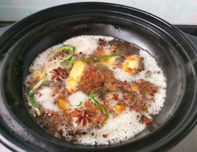 油烫鸭|入秋后，吃牛肉羊肉不如吃鸭肉，高蛋白易消化，滋补润燥不上火