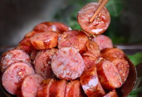 灌香肠不能直接晒,教你正确做法,香肠又香又入味,还不易坏