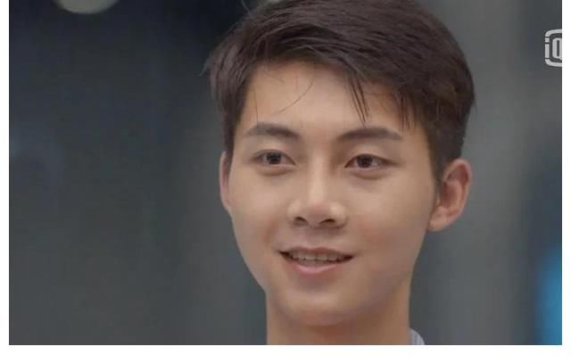 機智的戀愛：男6線下霸氣回懟網友，直播口無遮攔，直言醉酒駕車