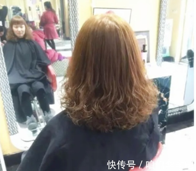 长头发|生完孩子后,宝妈别留这几种“发型”,第1种更是“发际线杀手”!