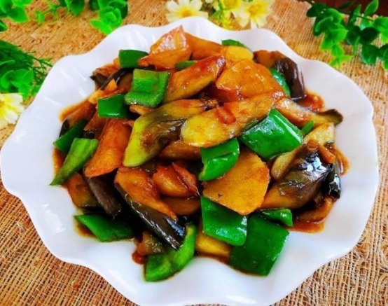 招待朋友必备的几道家常菜，好吃不贵，家人吃得很舒服，很是好吃