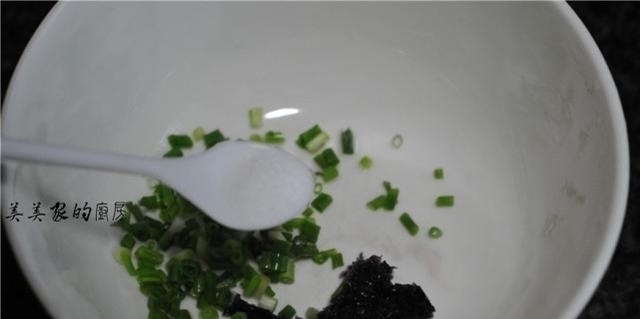 馄饨汤这么调,简单好味道,几种调料,开水一冲,比骨头汤还鲜