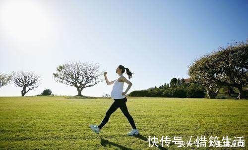 婴儿|怀孕期间，母亲会做这三件事，婴儿可能有胎记