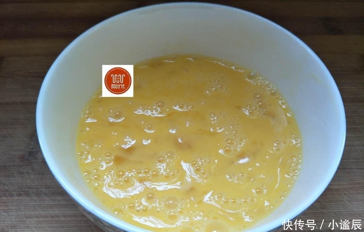 两三分钟的营养早餐饼,每次做都不够吃,做法简单,一学就会