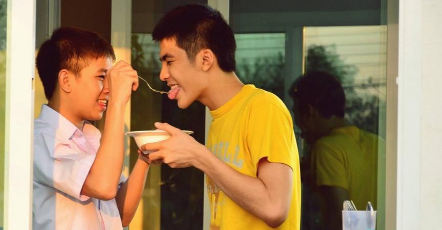 弯弯|孩子面对困难时,家长的那些做法会让孩子不能直面困难,很现实