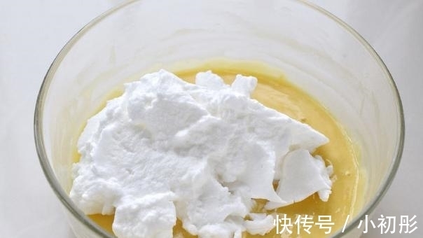 烤盘|奶油蛋糕不用买，手把手教你做，细腻香甜吃着更放心