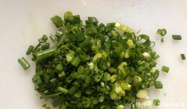 椒鱼头好吃吗这就是你没有注意到这种方法!在家里也可以做到