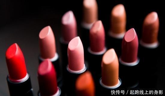 口红色|李佳琪推荐，这四支巨显白的口红色号时髦精必备，黄皮比较适合哦