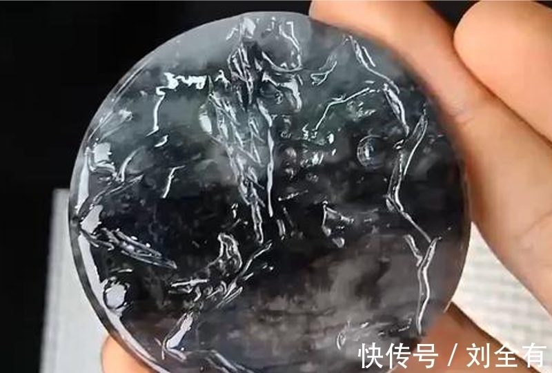 黑色系#除了墨翠,还有一种黑色系翡翠你见过吗?