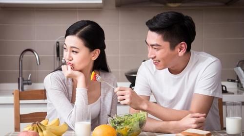 乙肝患者|56岁大叔乙肝转肝癌,医生:肝不好的人常吃这一“酸”降酶清肝毒