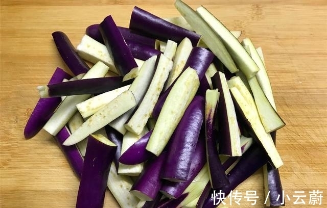 回锅茄子|茄子别再油焖了，教你新吃法，不炒不炸，开胃下饭，百吃不腻