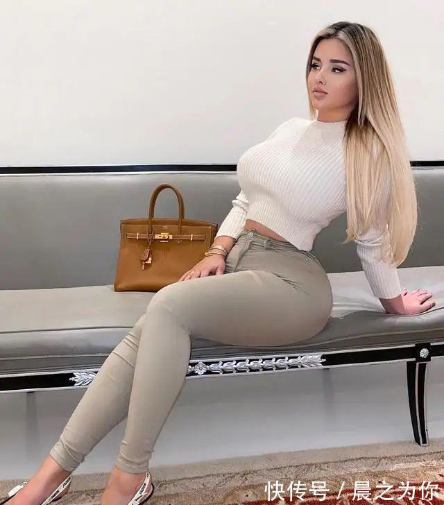 卡戴珊|俄罗斯健身网红，沙漏型的身材，被网友称“卡戴珊2.0版本”