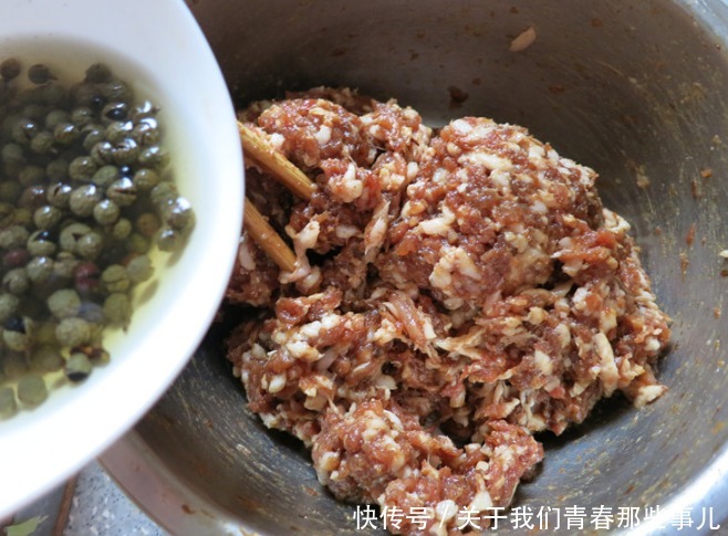  饺子馅|调肉饺子馅，这“3香”不能少！饺子油润饱满，鲜嫩多汁，香喷喷